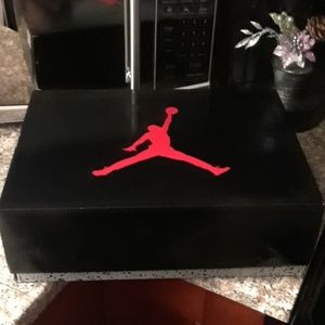 Jordan sneaker box size 10